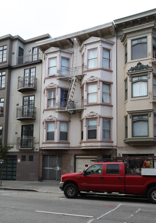 1739 Washington Street in San Francisco, CA - Building Photo - Building Photo