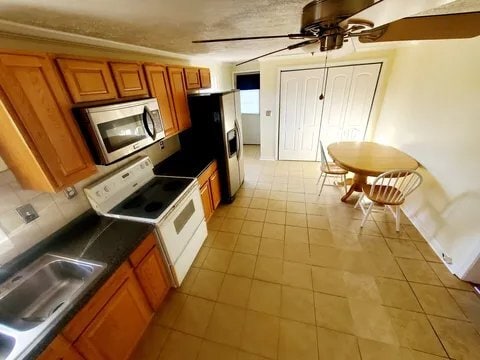 7 Helena Ln in Shipman, VA - Foto de edificio - Building Photo