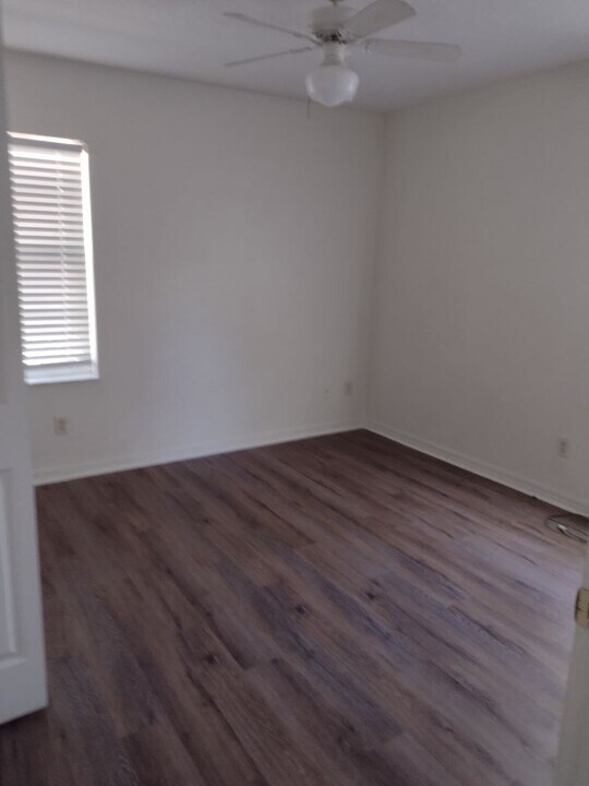4221 NE 32nd Cir in Ocala, FL - Building Photo