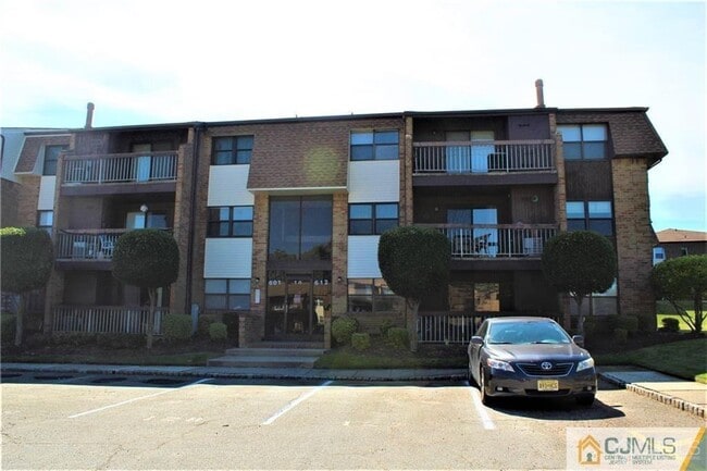 property at 604 Sharon Garden Ct