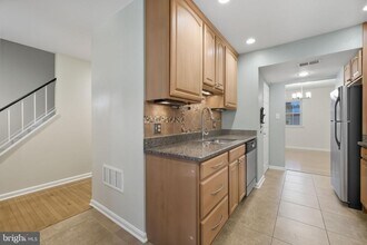 6314 Draco St in Burke, VA - Building Photo - Building Photo