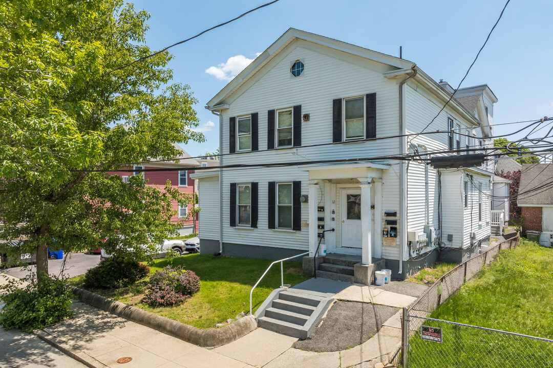 10 Nickerson St in Pawtucket, RI - Building Photo