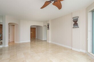 1170 Gulf Blvd in Clearwater, FL - Building Photo - Building Photo