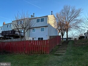 6363 Generals Ct in Centreville, VA - Building Photo - Building Photo