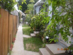 2133 22nd St, Unit A in Santa Monica, CA - Building Photo - Building Photo