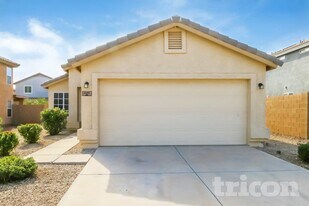 1491 E Stirrup Ln in San Tan Valley, AZ - Building Photo