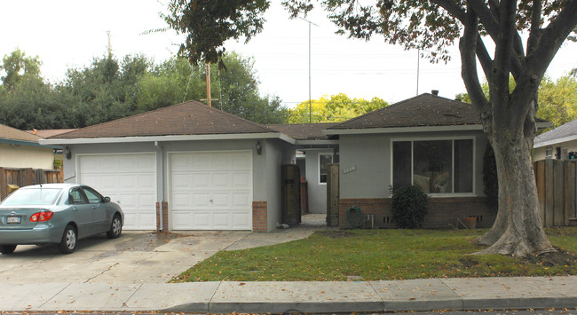 1774-1776 Ravizza Ave in Santa Clara, CA - Building Photo - Building Photo