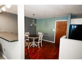 34 Newhall St-Unit -110 in Lowell, MA - Building Photo - Building Photo