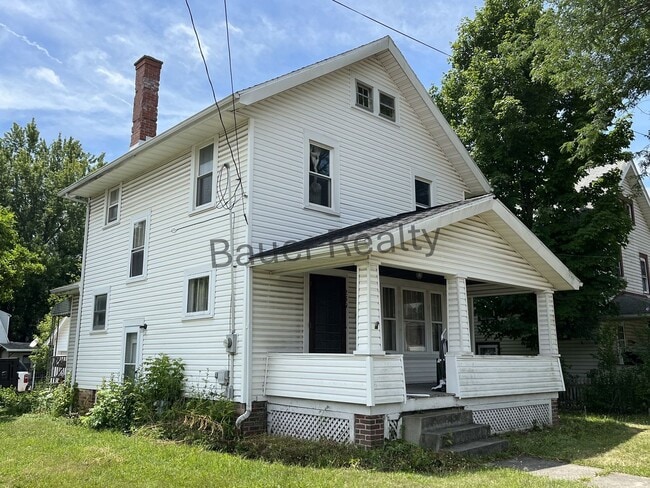 259 E 10th St in Ashland, OH - Building Photo - Building Photo