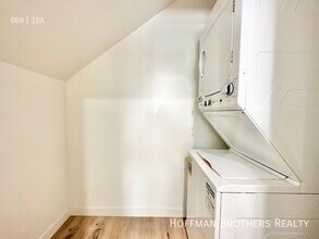 3742 Westwood Blvd, Unit A in Los Angeles, CA - Building Photo - Building Photo