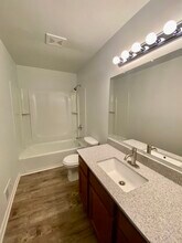 Greenway Park Apartments in Ann Arbor, MI - Foto de edificio - Building Photo