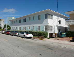 801-815 Alton Rd in Miami Beach, FL - Building Photo - Building Photo