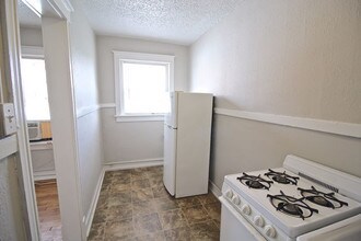 3721 Broadway Blvd in Kansas City, MO - Building Photo - Building Photo