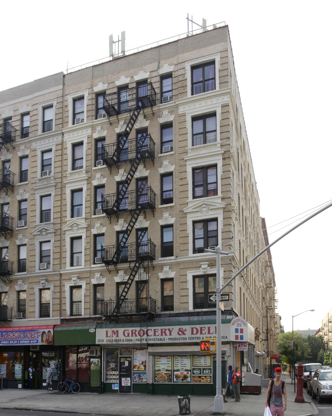 2516-2518 Seventh Ave in New York, NY - Building Photo - Building Photo