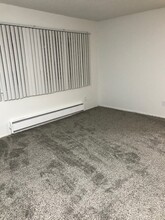 Romarta Apartments in Detroit, MI - Foto de edificio - Building Photo
