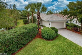 10072 Oakhurst Way in Ft. Myers, FL - Building Photo - Building Photo