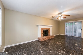 1107 Langrage Dr SW in Marietta, GA - Building Photo - Building Photo