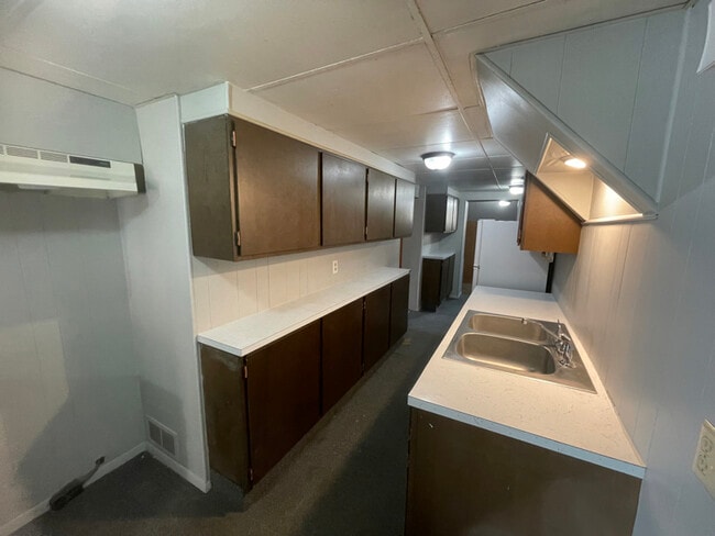 property at 190 W Main St
