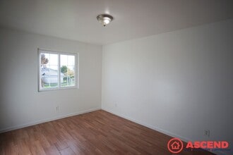 1608 Lincoln St in Bakersfield, CA - Building Photo - Building Photo