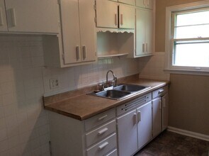 5902 E 32nd St in Indianapolis, IN - Building Photo - Building Photo