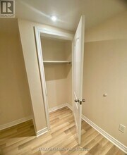 18 King George Rd in Toronto, ON - Building Photo - Building Photo