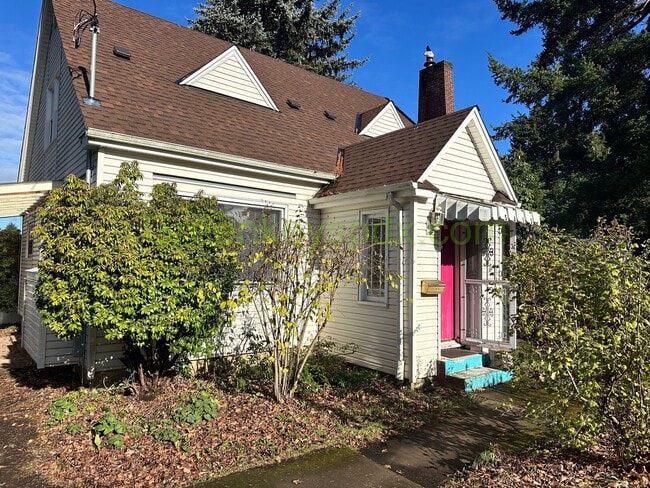 5815 NE Wygant St in Portland, OR - Building Photo - Building Photo