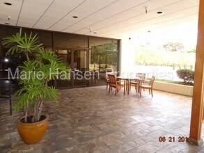 6750 Hawaii Kai Dr-Unit -1301 in Honolulu, HI - Building Photo - Building Photo