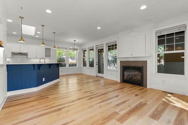 property at 9628 N Exeter Ave