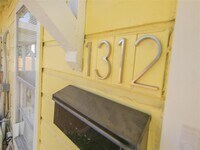 1312 Weiss St photo'