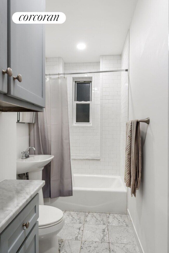 66 Madison Ave in New York, NY - Building Photo - Building Photo