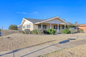 6200 Palo Alto Ave in El Paso, TX - Building Photo - Building Photo