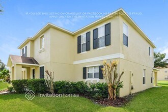 13744 Podocarpus Ln in Orlando, FL - Foto de edificio - Building Photo