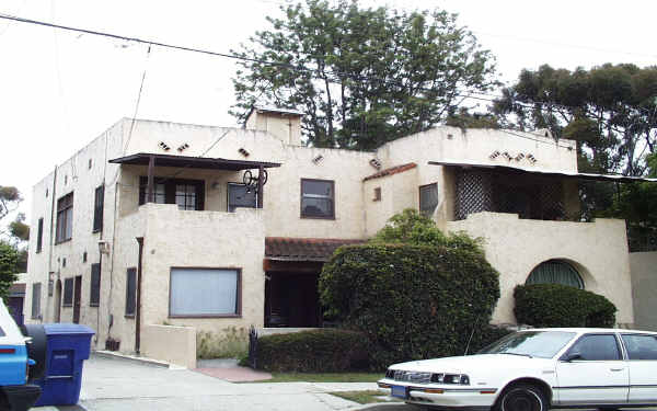 362 Chrisman Ave in Ventura, CA - Building Photo - Building Photo