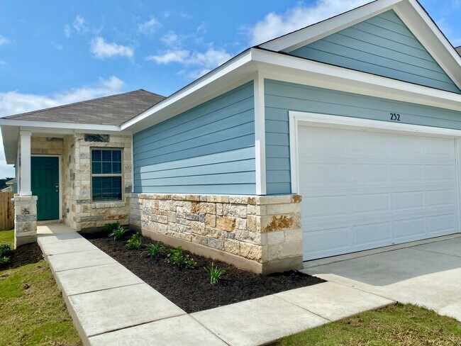 252 Wild Wind Trail in Jarrell, TX - Building Photo - Building Photo