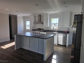 101 Oak Ln in Ft. Myers, FL - Building Photo - Building Photo