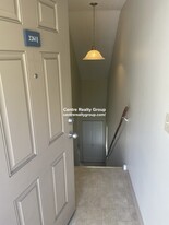 2261 Washington St, Unit 1 in Newton, MA - Building Photo