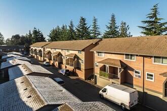 Benson Hill Townhouses in Kent, WA - Building Photo - Building Photo