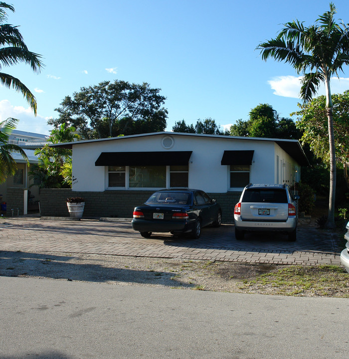 1408 NE 5th Ct in Fort Lauderdale, FL - Building Photo