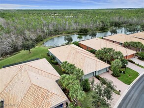 13238 Boccala Ln in Estero, FL - Foto de edificio - Building Photo