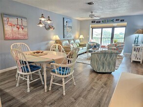 340 3 Lakes Ln, Unit F in Venice, FL - Building Photo - Building Photo