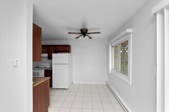 200 Marlene Ct in Wauconda, IL - Building Photo - Building Photo