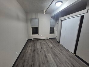 301 N Riverfront Dr in Mankato, MN - Foto de edificio - Building Photo