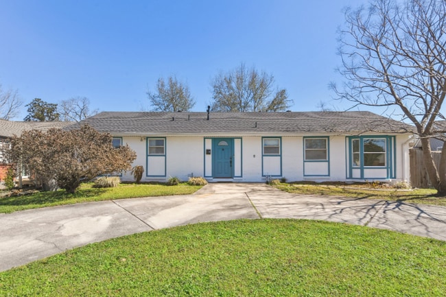 property at 4 Bradley Pl
