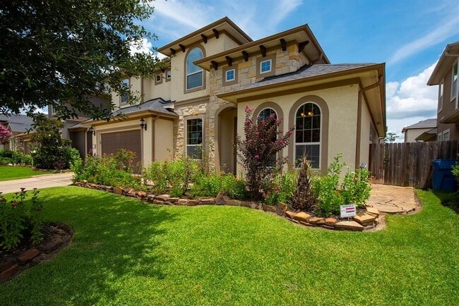 106 Bella Luce in Shenandoah, TX - Building Photo - Building Photo