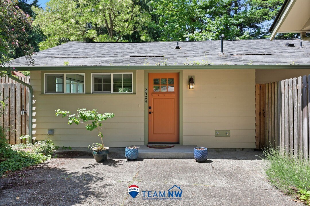 2509 Buker St SE in Olympia, WA - Building Photo