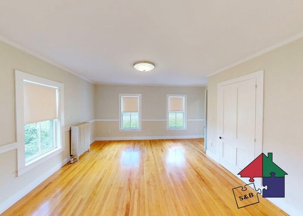 123 Hill St in Barre, VT - Building Photo