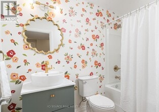18 Louise Ln in Orillia, ON - Building Photo - Building Photo