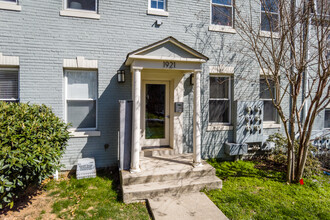 1921 2nd St NE in Washington, DC - Building Photo - Building Photo