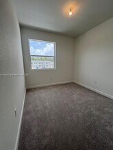 2711 SE 16th Ave in Homestead, FL - Building Photo - Building Photo