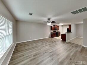 8707 Hazel Rose Sky Dr in Humble, TX - Foto de edificio - Building Photo
